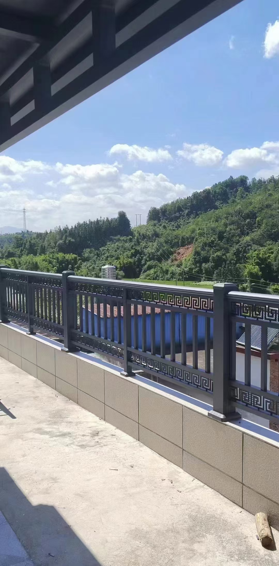 鋁藝護(hù)欄